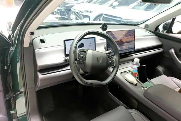 Used Leapmotor C10 2024 210 Smart Edition Center Console