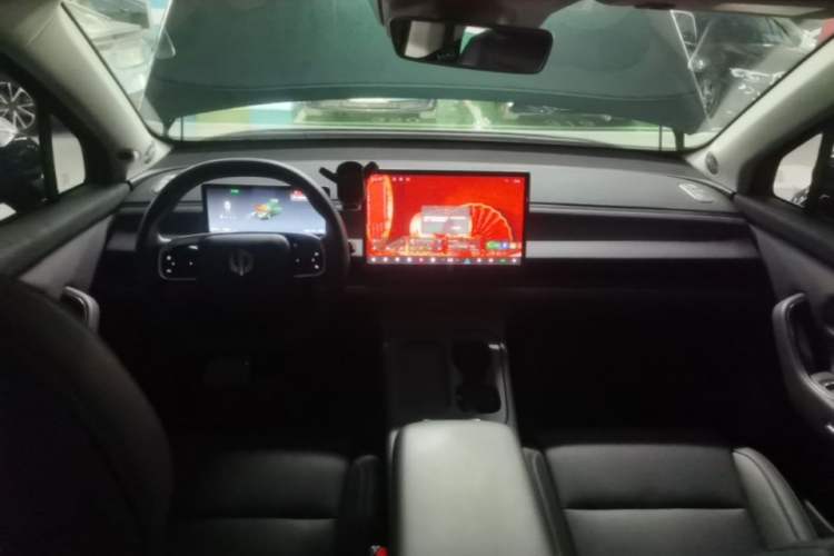 Used Leapmotor C10 2024 530 Comfort Edition Center Console