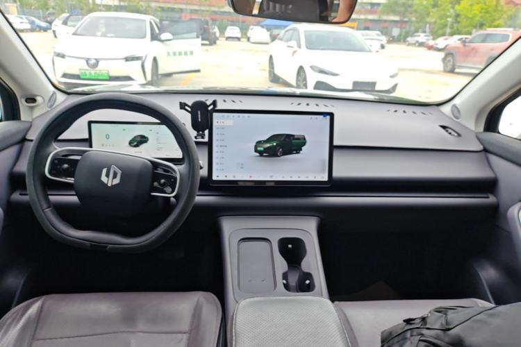 Used Leapmotor C10 2024 530 Smart Edition Center Console