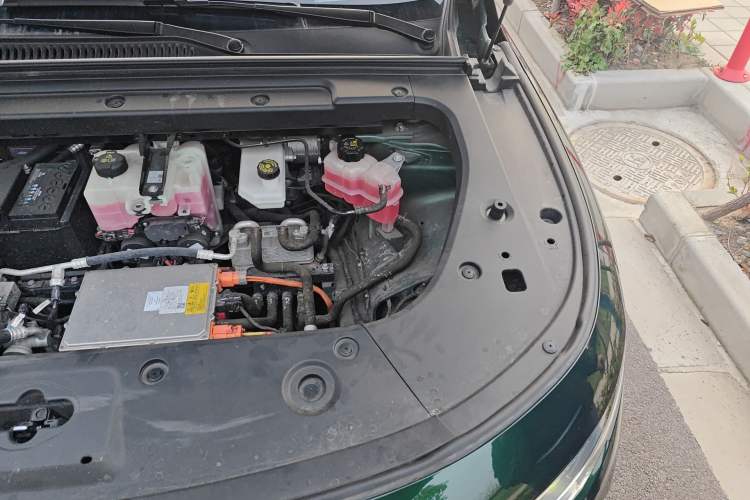 Used Leapmotor C10 2024 530 LiDAR Edition Engine Bay Left