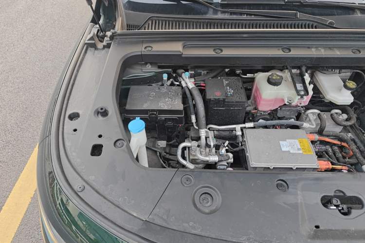 Used Leapmotor C10 2024 530 LiDAR Edition Engine Bay Right