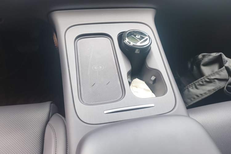 Used Leapmotor C10 2024 410 Comfort Edition Gear Lever