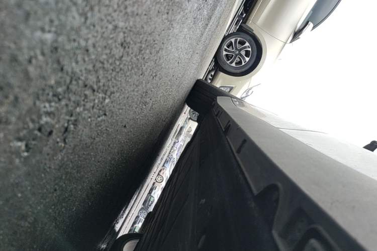 Used Leapmotor C10 2024 530 Smart Edition Left Side Sill