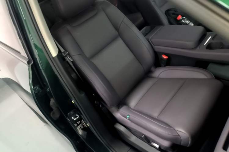Used Leapmotor C10 2024 530 LiDAR Edition Right Front Seat