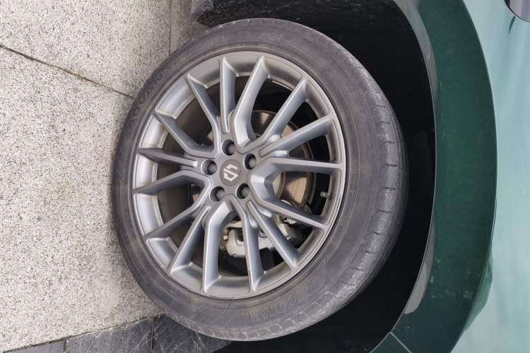 Used Leapmotor C10 2024 530 Comfort Edition Right Front Wheel Hub