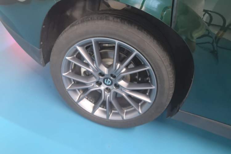 Used Leapmotor C10 2024 410 Comfort Edition Right Rear Wheel Hub