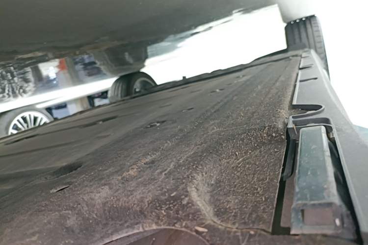 Used Leapmotor C10 2024 210 Smart Edition Right Side Sill