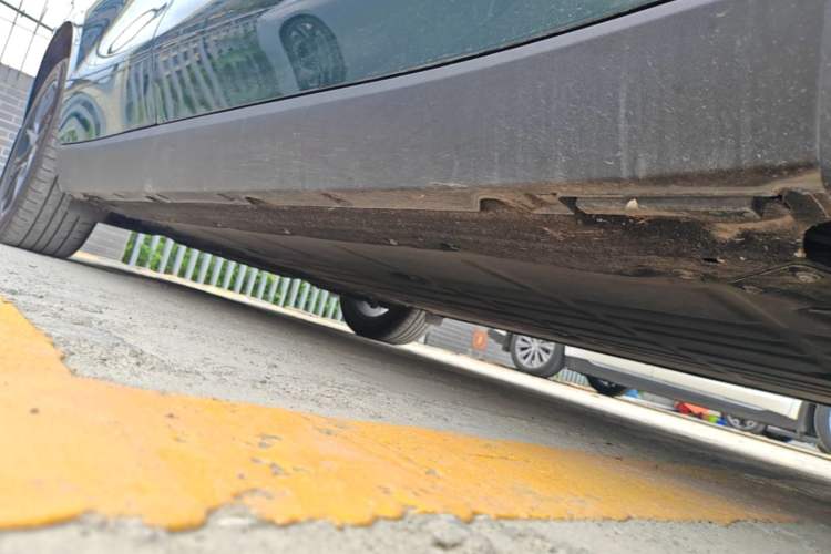 Used Leapmotor C10 2024 530 Smart Edition Right Side Sill