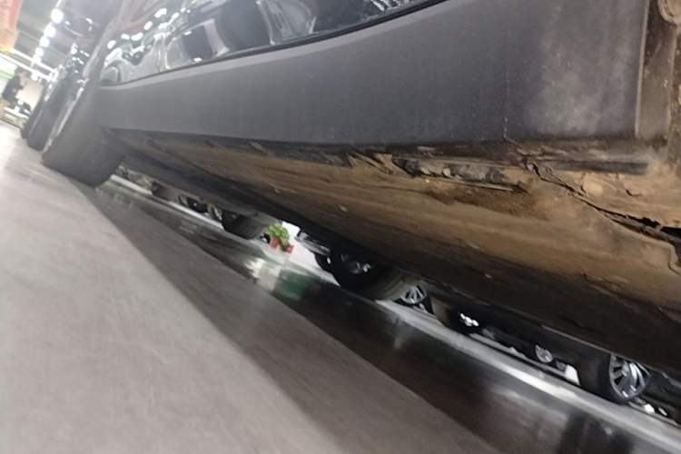 Used Leapmotor C10 2024 210 LiDAR Version Right Side Sill
