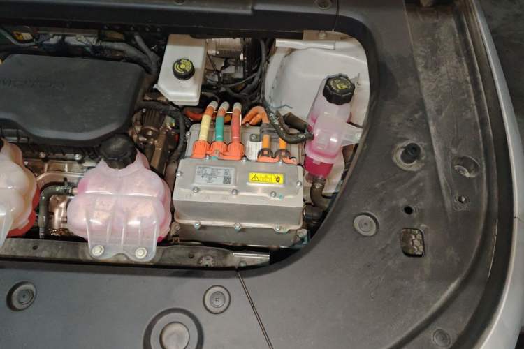 Used Leapmotor C10 2024 210 LiDAR Version Engine Bay Left