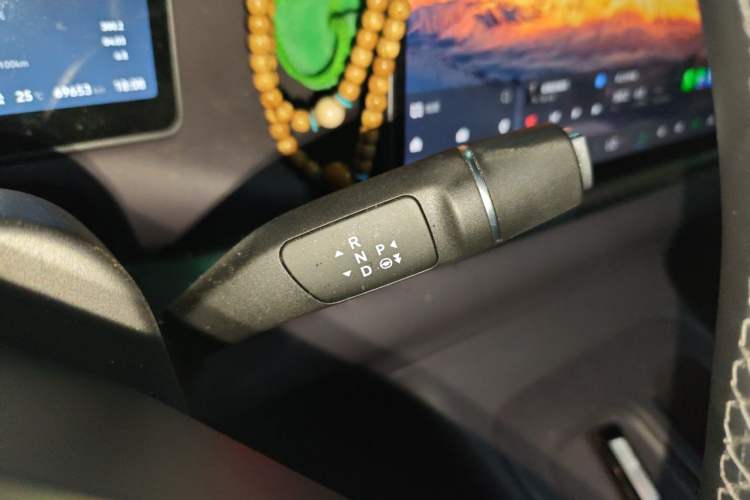 Used Leapmotor C10 2024 210 LiDAR Version Gear Lever