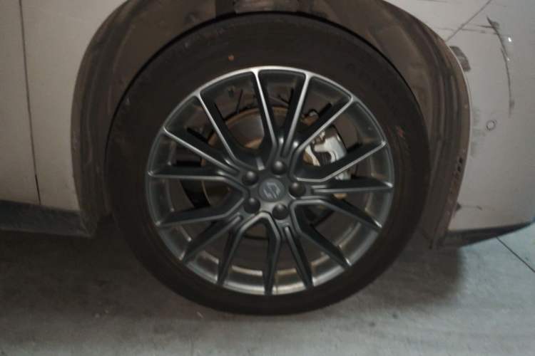 Used Leapmotor C10 2024 210 LiDAR Version Right Front Wheel Hub