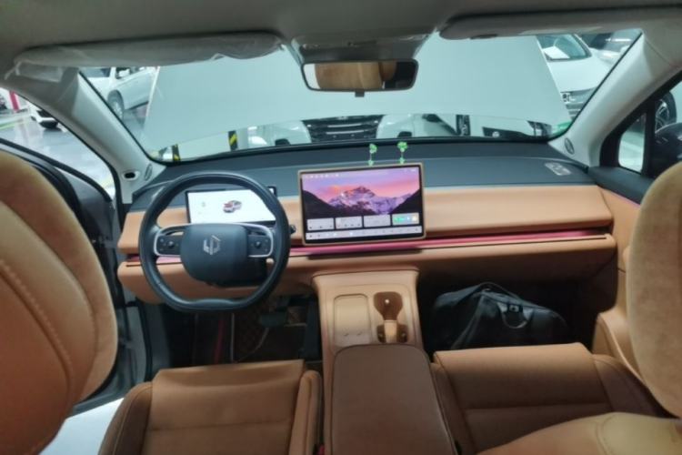 Used Leapmotor C10 2024 530 Smart Edition Center Console
