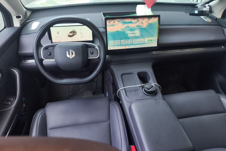 Used Leapmotor C10 2024 530 Smart Edition Center Console