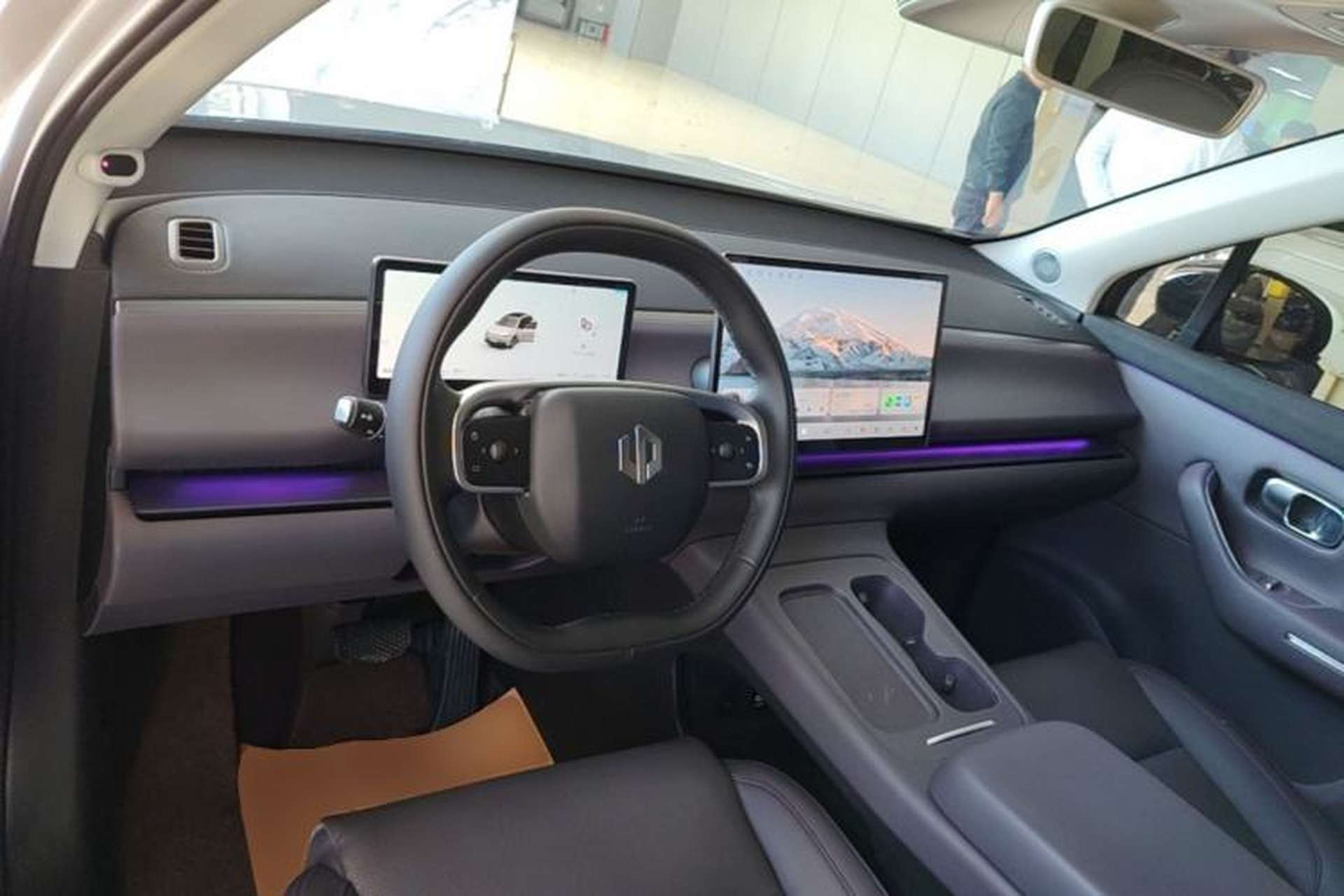Used Leapmotor C10 2024 210 Smart Edition Center Console