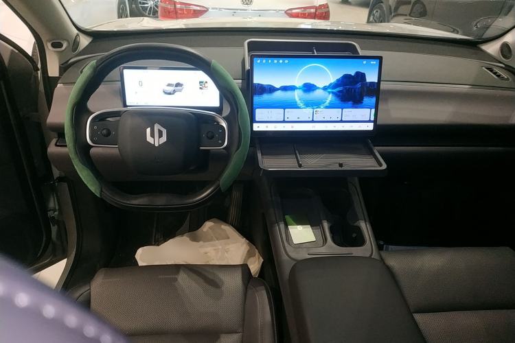 Used Leapmotor C10 2024 210 Comfort Edition Center Console
