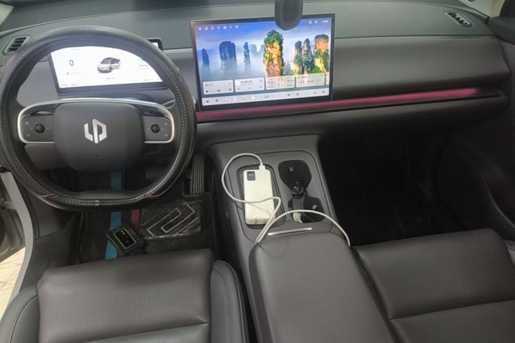 Used Leapmotor C10 2024 530 Smart Edition Center Console