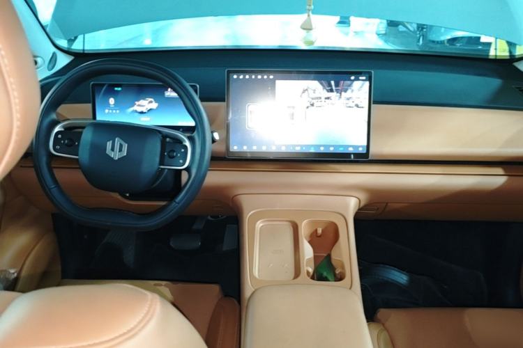 Used Leapmotor C10 2024 530 Smart Edition Center Console