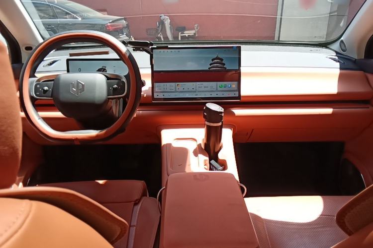 Used Leapmotor C10 2024 530 Smart Edition Center Console