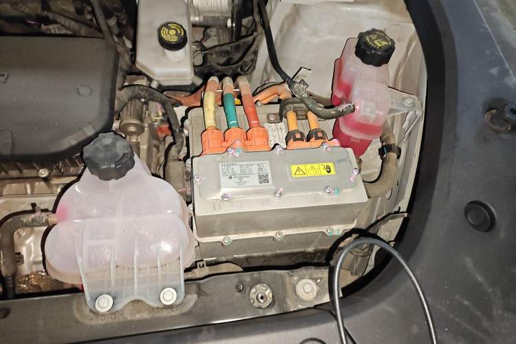 Used Leapmotor C10 2024 210 LiDAR Version Engine Bay Left