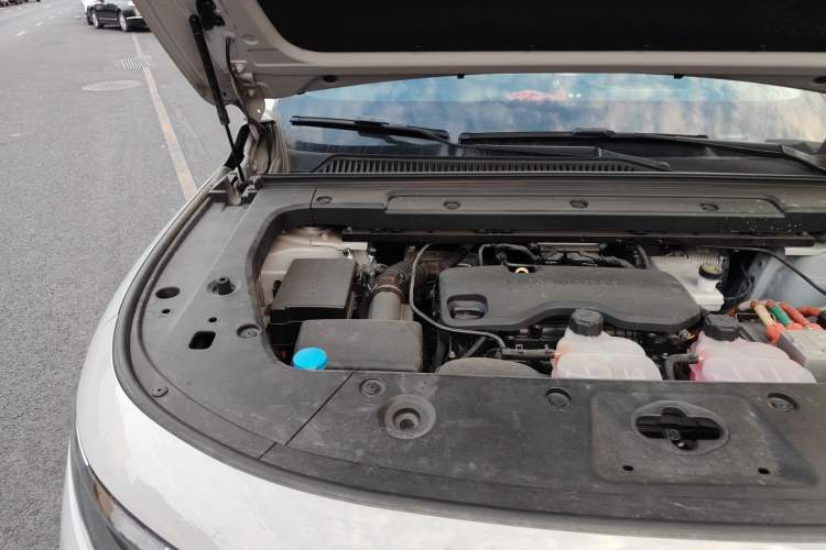 Used Leapmotor C10 2024 210 Smart Edition Engine Bay Right