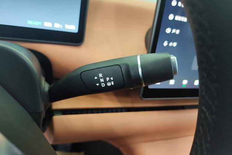 Used Leapmotor C10 2024 530 Smart Edition Gear Lever