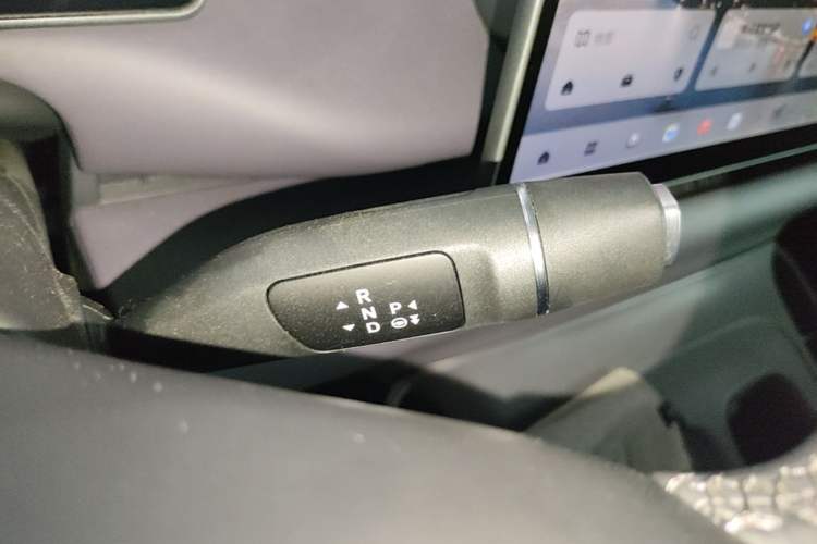 Used Leapmotor C10 2024 530 Smart Edition Gear Lever