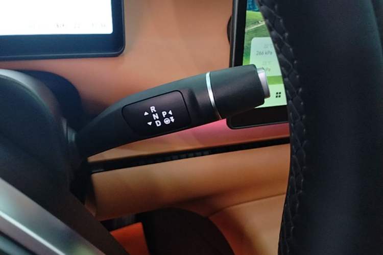 Used Leapmotor C10 2024 530 Smart Edition Gear Lever