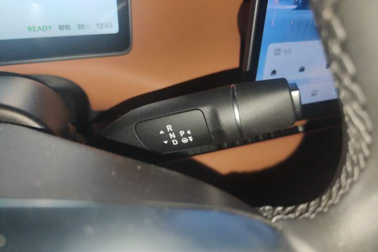 Used Leapmotor C10 2024 530 Smart Edition Gear Lever