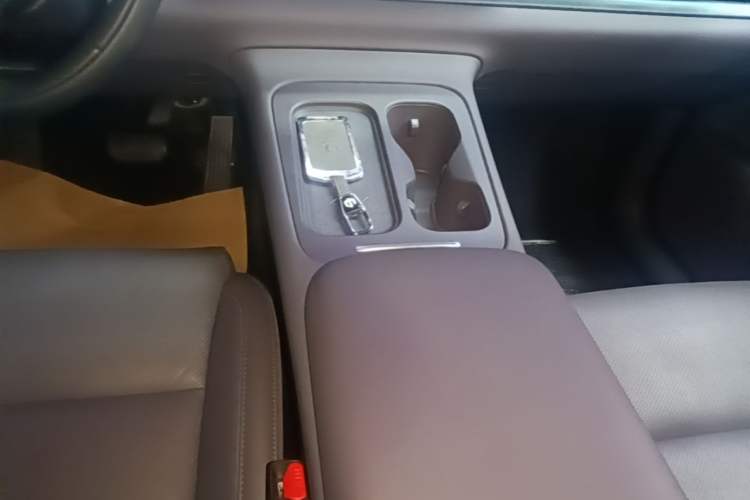 Used Leapmotor C10 2024 530 Comfort Edition Gear Lever