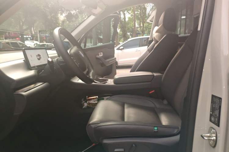 Used Leapmotor C10 2024 530 Smart Edition Left Front Seat
