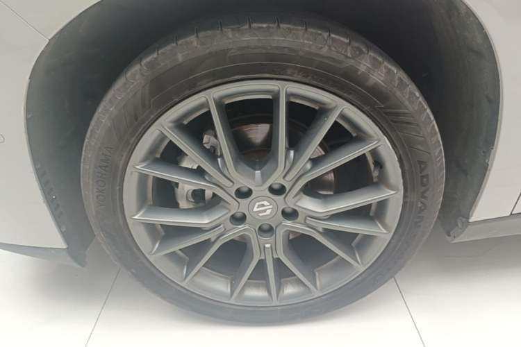 Used Leapmotor C10 2024 530 Smart Edition Left Front Wheel Hub