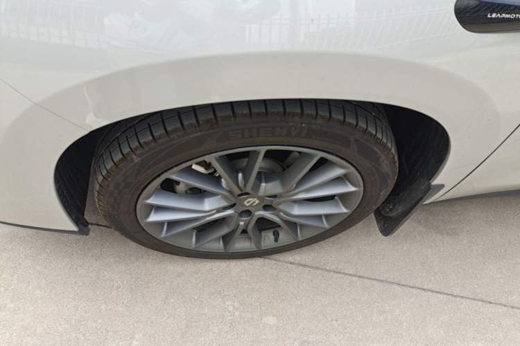 Used Leapmotor C10 2024 530 Comfort Edition Left Front Wheel Hub