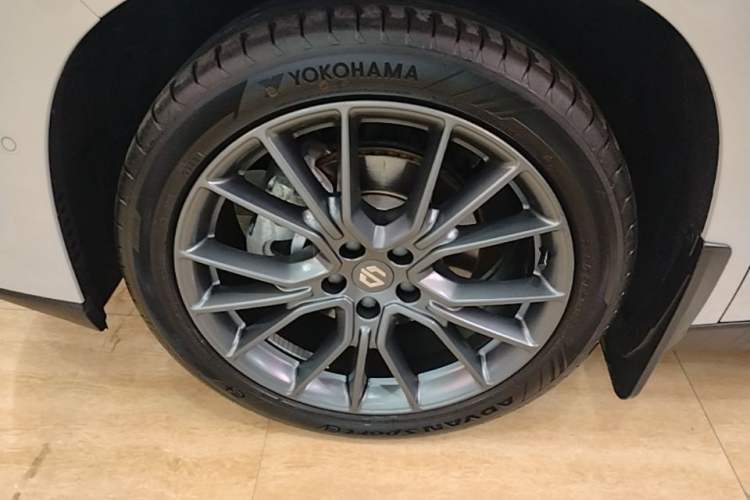 Used Leapmotor C10 2024 530 Smart Edition Left Front Wheel Hub