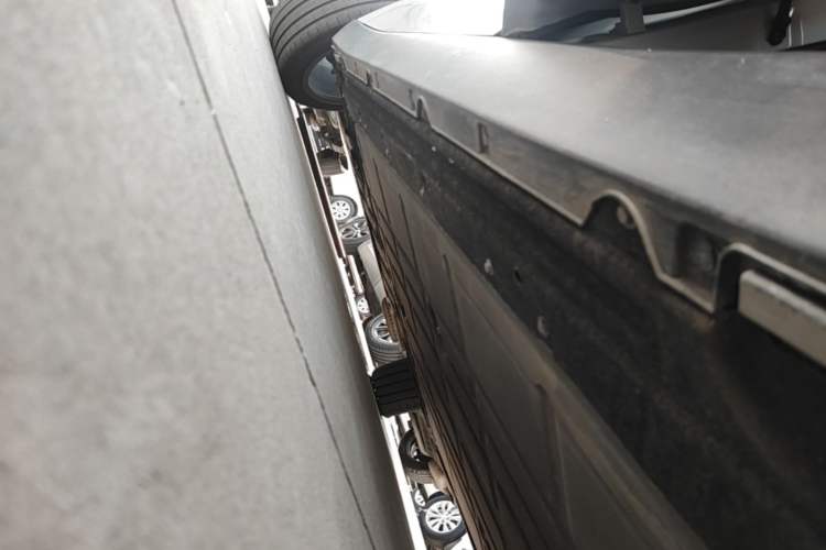 Used Leapmotor C10 2024 530 Smart Edition Left Side Sill