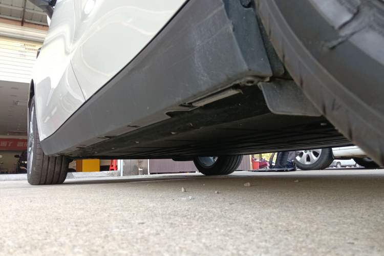 Used Leapmotor C10 2024 530 Comfort Edition Left Side Sill