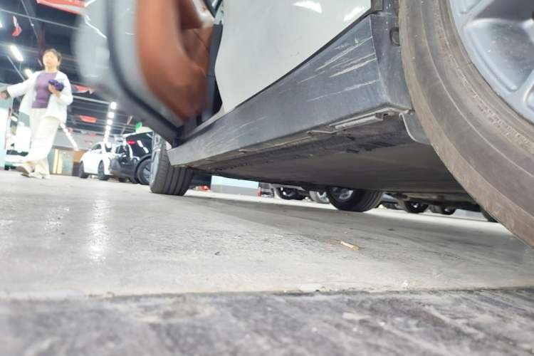 Used Leapmotor C10 2024 530 Comfort Edition Left Side Sill