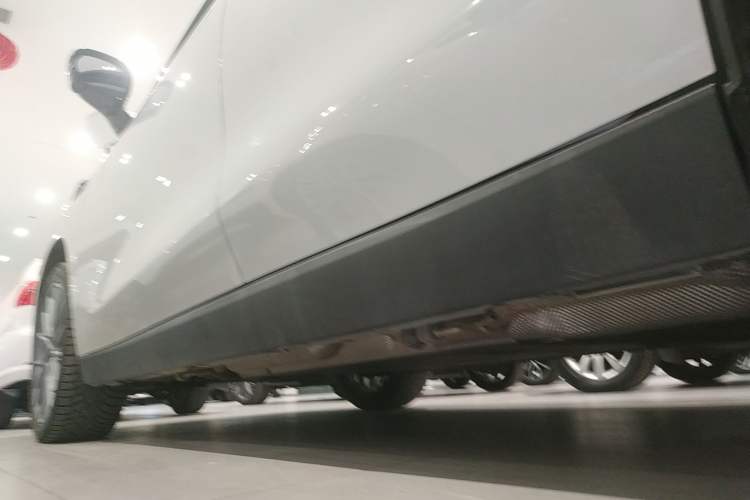 Used Leapmotor C10 2024 210 Comfort Edition Left Side Sill