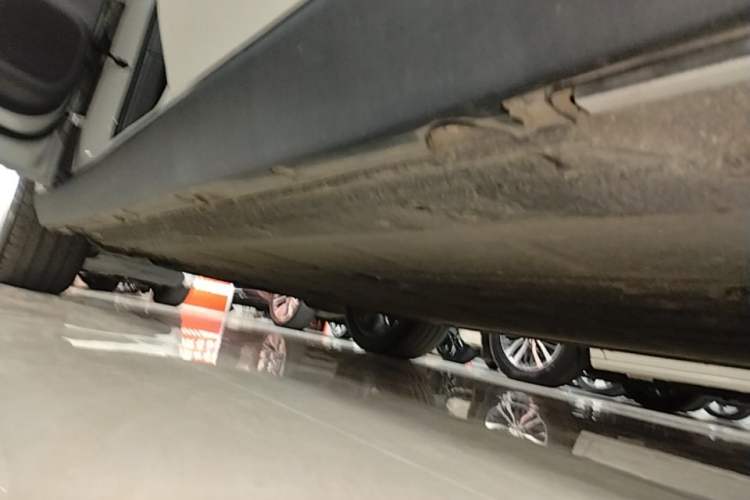 Used Leapmotor C10 2024 530 Smart Edition Left Side Sill