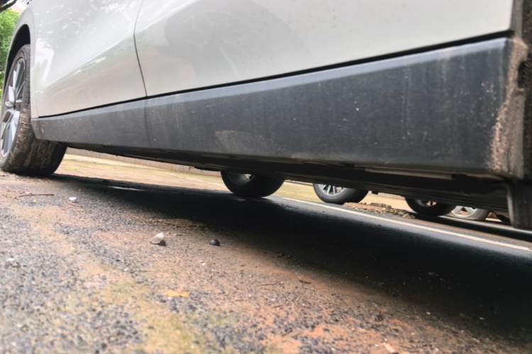 Used Leapmotor C10 2024 530 Comfort Edition Left Side Sill