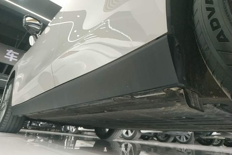 Used Leapmotor C10 2024 530 Smart Edition Left Side Sill