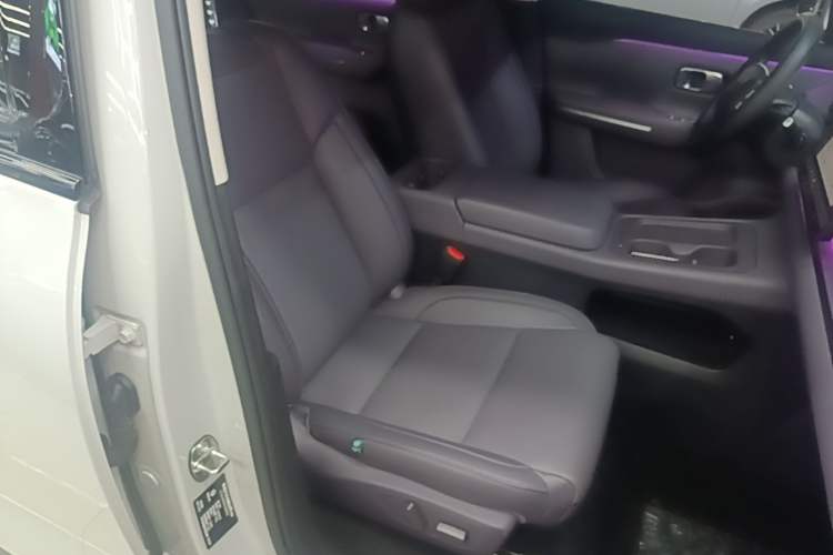 Used Leapmotor C10 2024 530 Comfort Edition Right Front Seat
