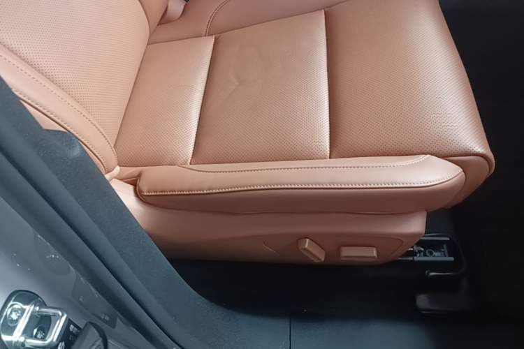 Used Leapmotor C10 2024 530 Comfort Edition Right Front Seat