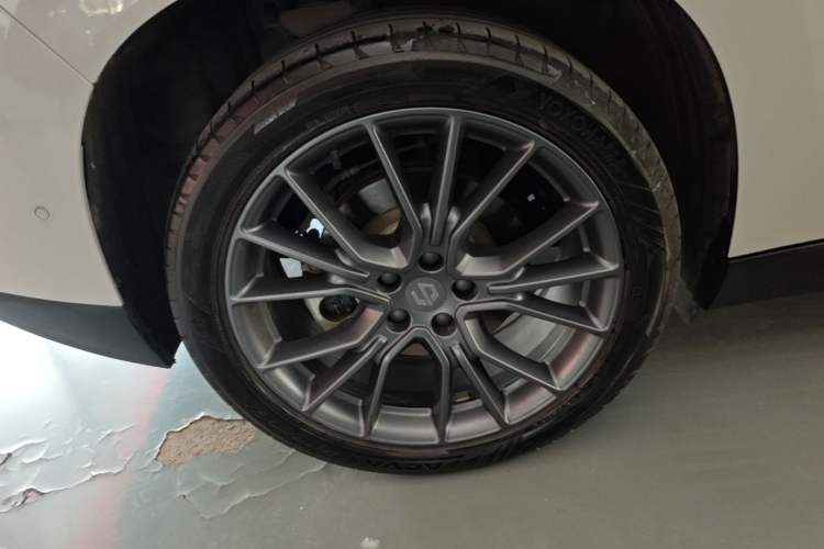 Used Leapmotor C10 2024 530 LiDAR Edition Right Rear Wheel Hub