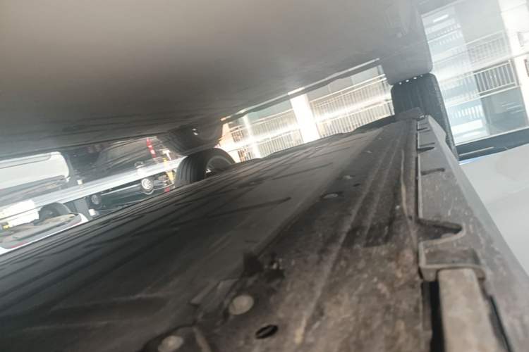 Used Leapmotor C10 2024 530 Smart Edition Right Side Sill