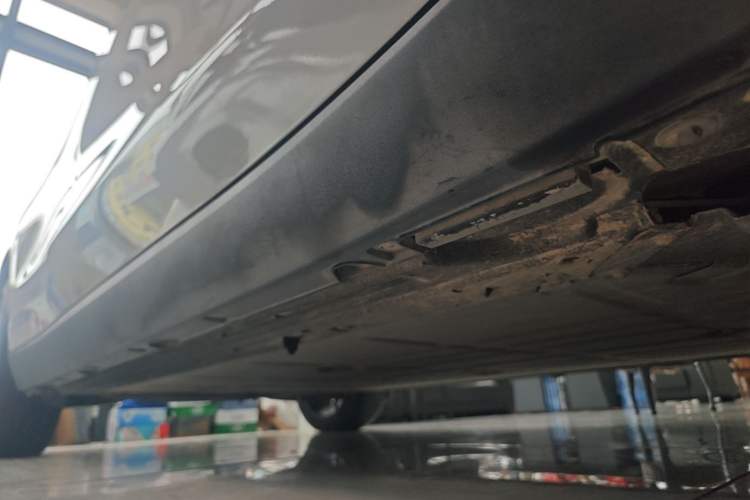 Used Leapmotor C10 2024 530 LiDAR Edition Right Side Sill