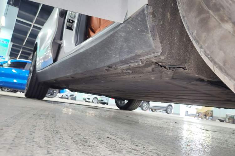 Used Leapmotor C10 2024 530 Comfort Edition Right Side Sill