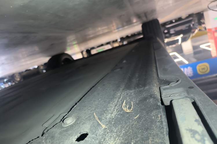 Used Leapmotor C10 2024 530 LiDAR Edition Right Side Sill