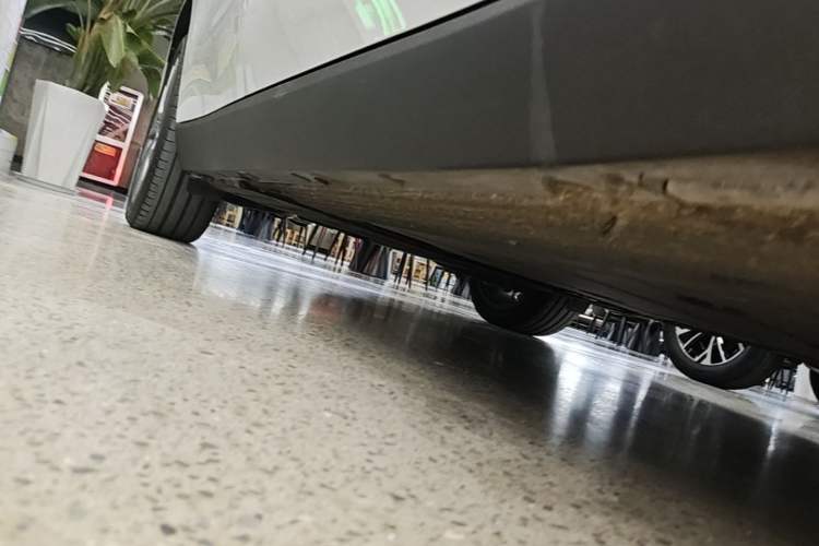 Used Leapmotor C10 2024 210 Smart Edition Right Side Sill
