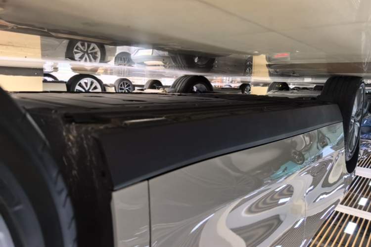 Used Leapmotor C10 2024 210 Smart Edition Right Side Sill